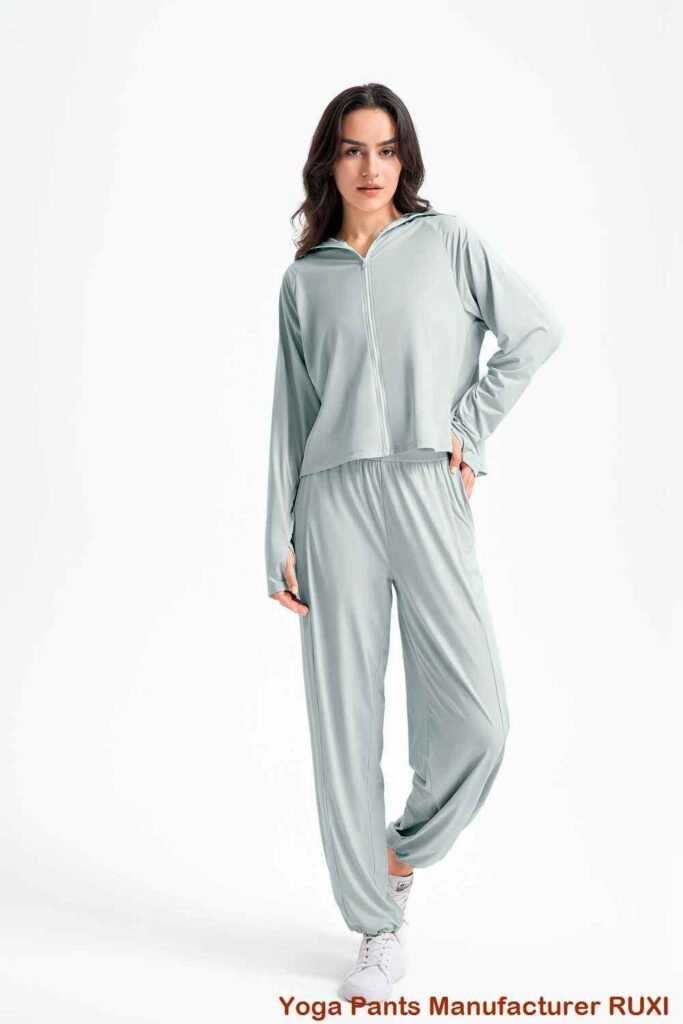 जेबों के साथ ऊँची लेगिंग