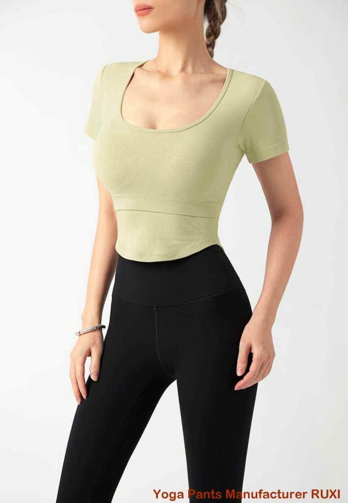 ऊन से बनी फ्लेयर लेगिंग